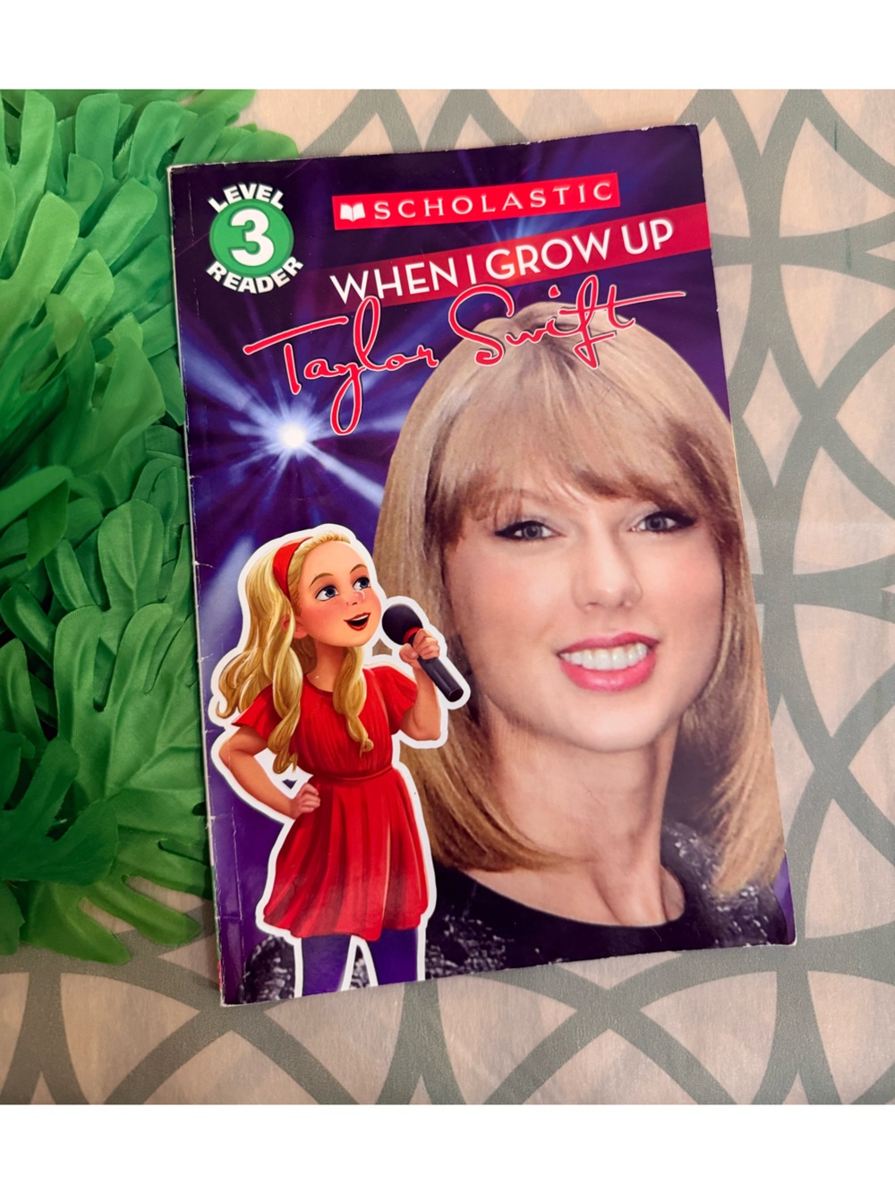 10/$25 • Scholastic When I Grow Up Taylor Swift Easy Reader